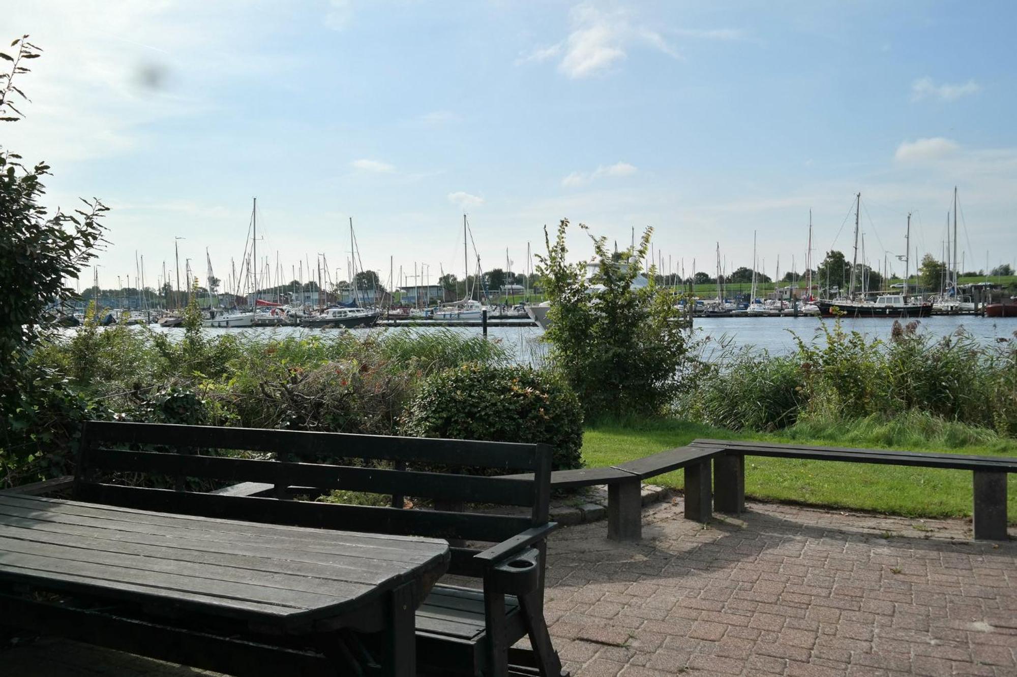 8 Pers House 'Capitein Theis' With Seaside In Front Of The Lauwersmeer أنيوم المظهر الخارجي الصورة