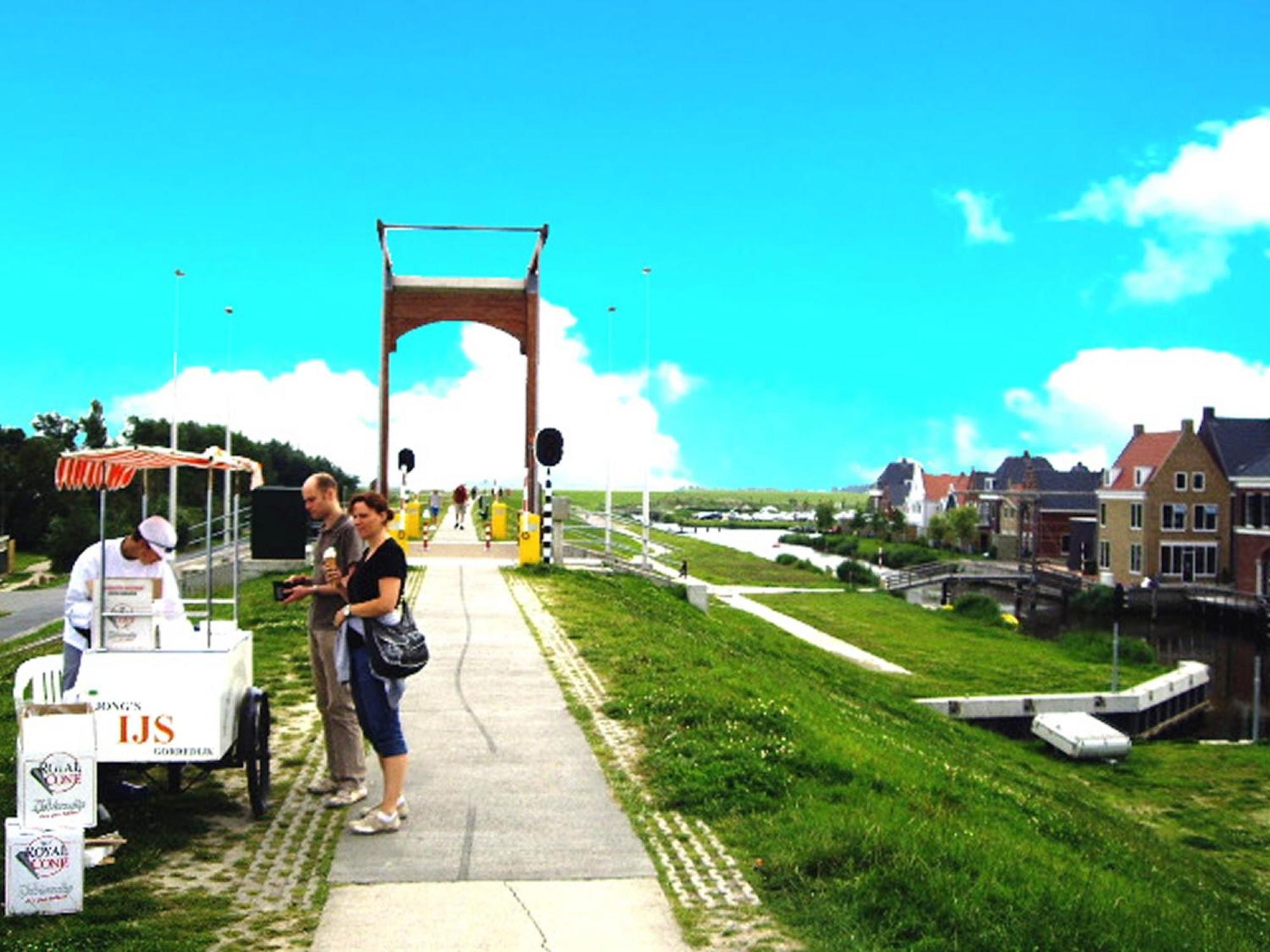 8 Pers House 'Capitein Theis' With Seaside In Front Of The Lauwersmeer أنيوم المظهر الخارجي الصورة