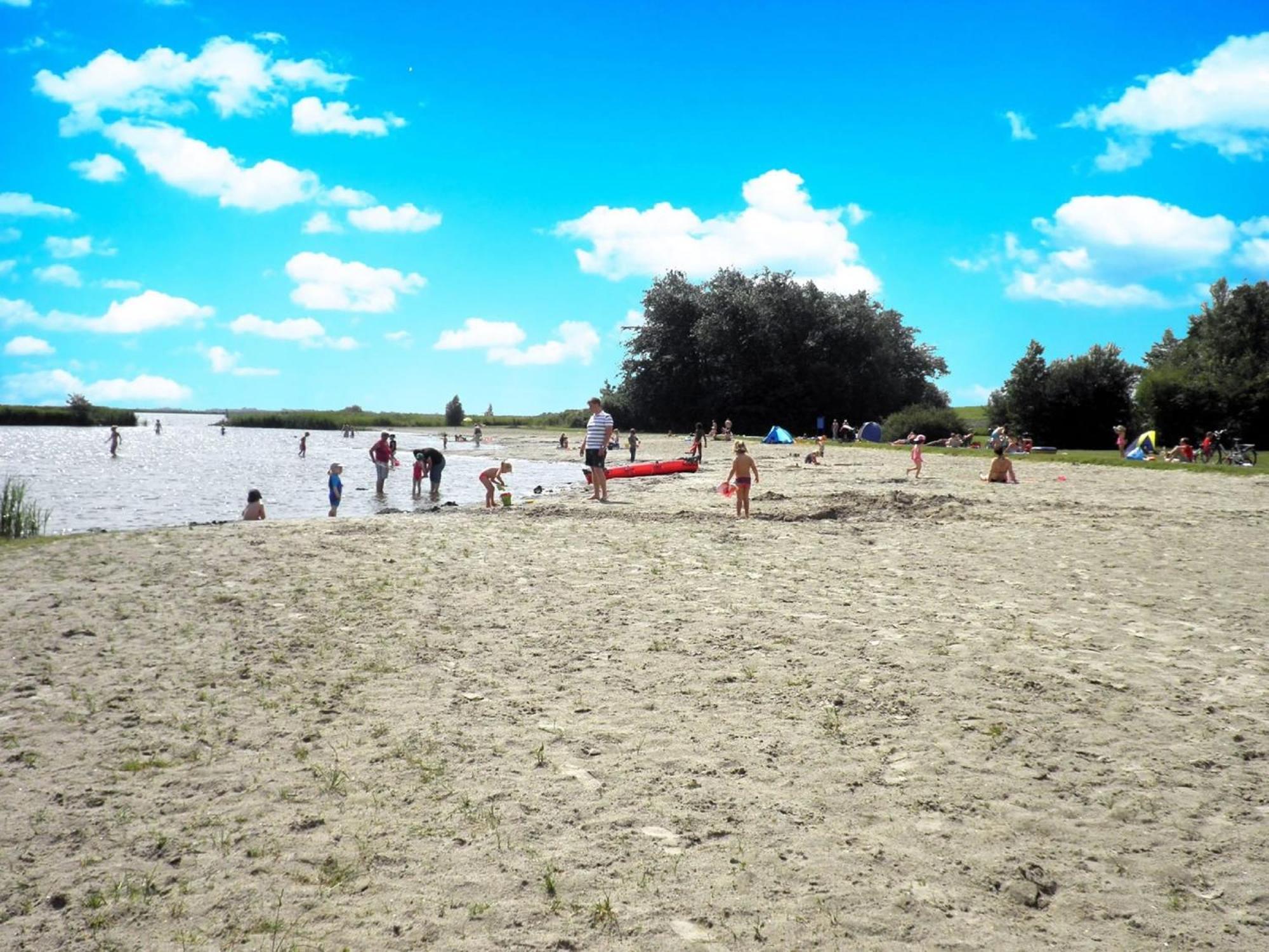 8 Pers House 'Capitein Theis' With Seaside In Front Of The Lauwersmeer أنيوم المظهر الخارجي الصورة