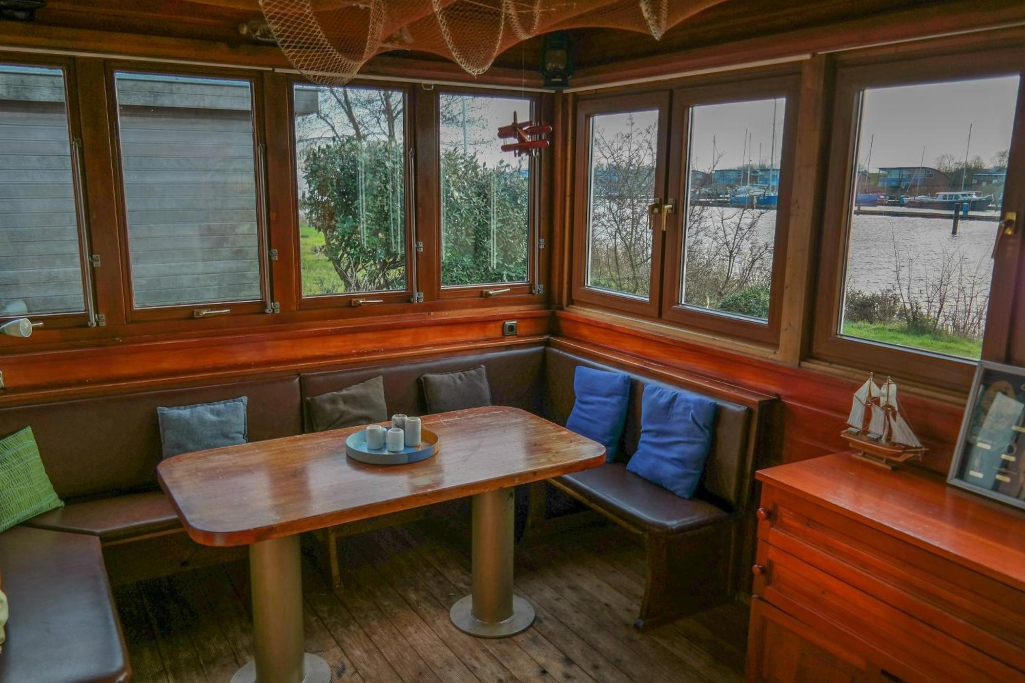 8 Pers House 'Capitein Theis' With Seaside In Front Of The Lauwersmeer أنيوم المظهر الخارجي الصورة